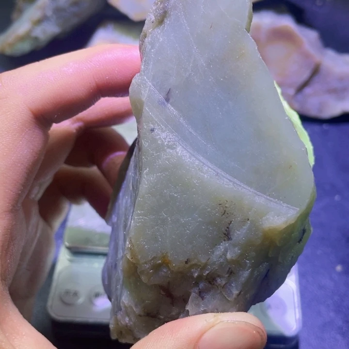 和田玉（糖玉）未镶嵌珠宝半成品