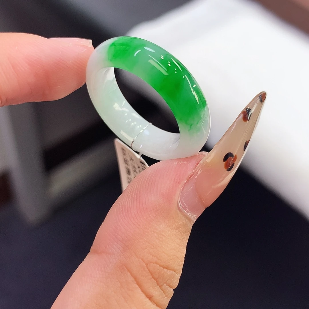 翡翠未镶嵌戒指17号