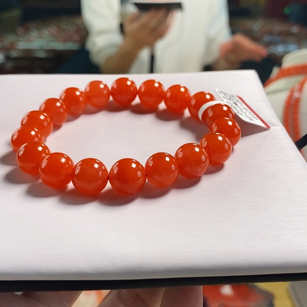 未镶嵌滴水洞  11mm  多样性发一南红玛瑙