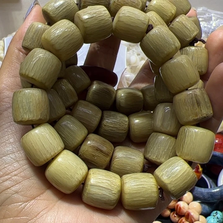 大果紫檀（缅甸花梨）1.6老邢射白手串