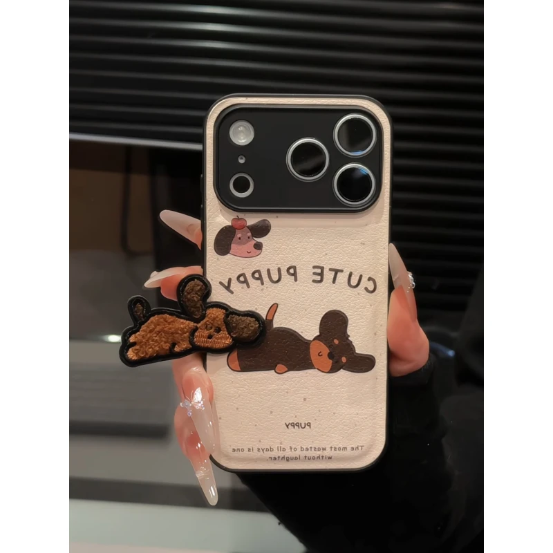 趴趴腊肠狗白适用苹果17pro手机壳16PM肤感皮纹防摔华为p70小米15