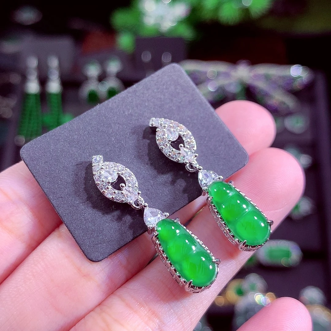 颈饰未镶嵌翡翠天然