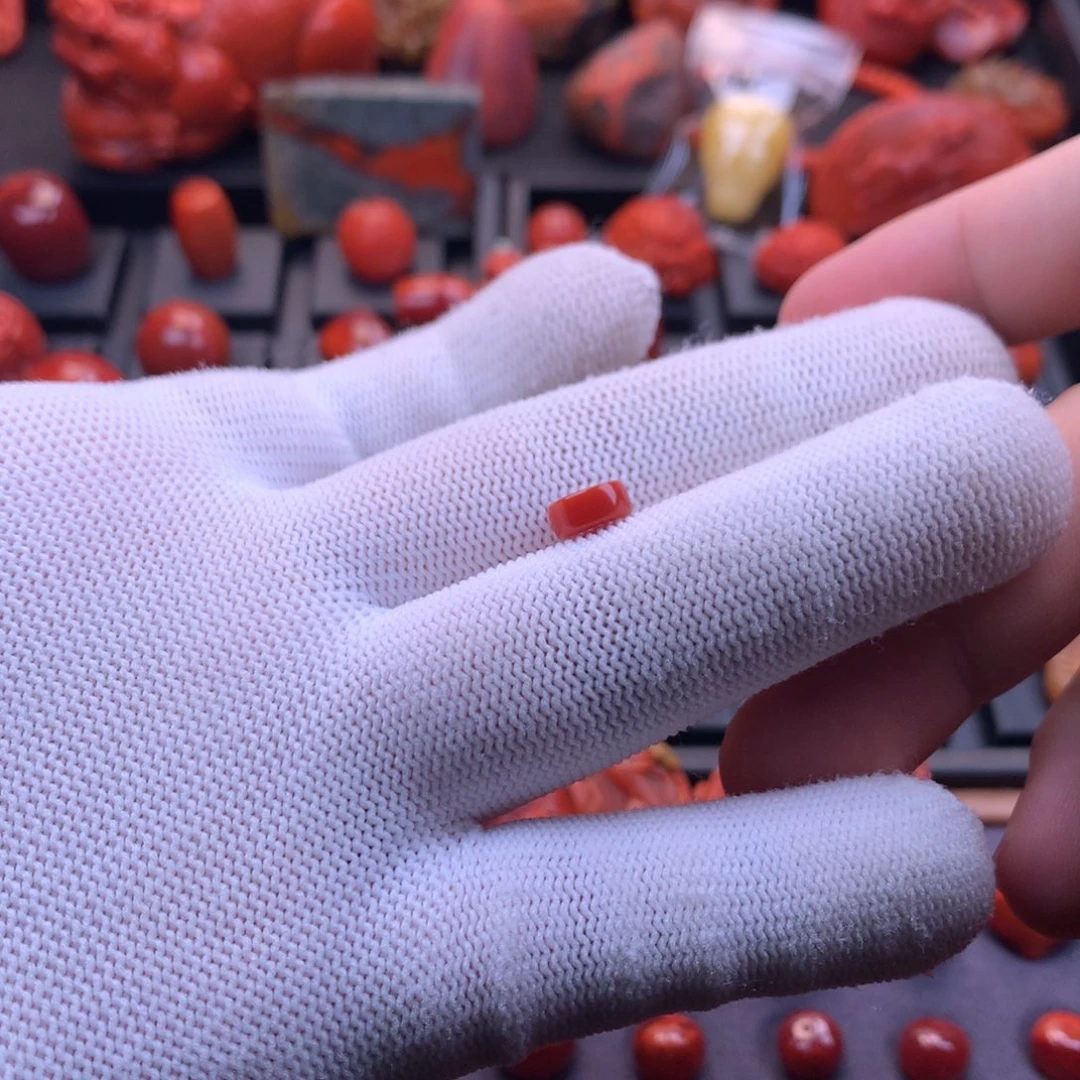 南红玛瑙未镶嵌川料原矿满色满肉精工直切隔片8mm