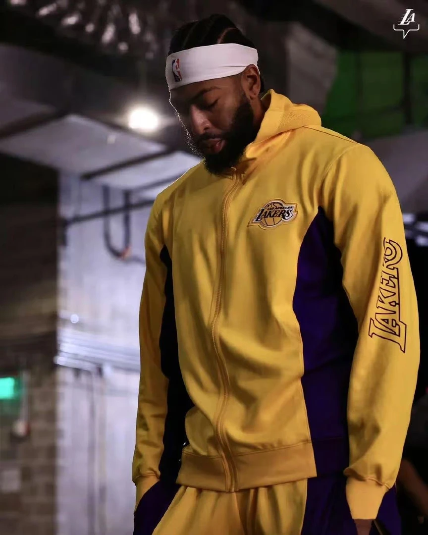 【湖人队】詹姆斯篮球出场服拉链连帽上衣