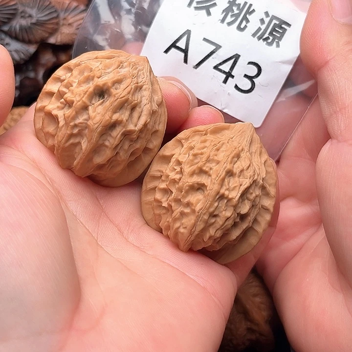 吊坠文玩核桃灯笼38