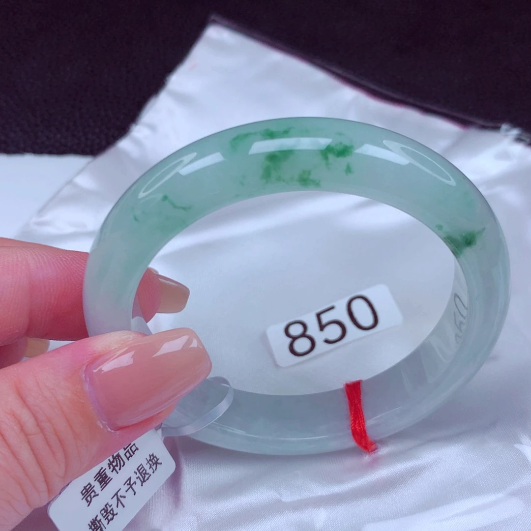 翡翠未镶嵌手镯手镯