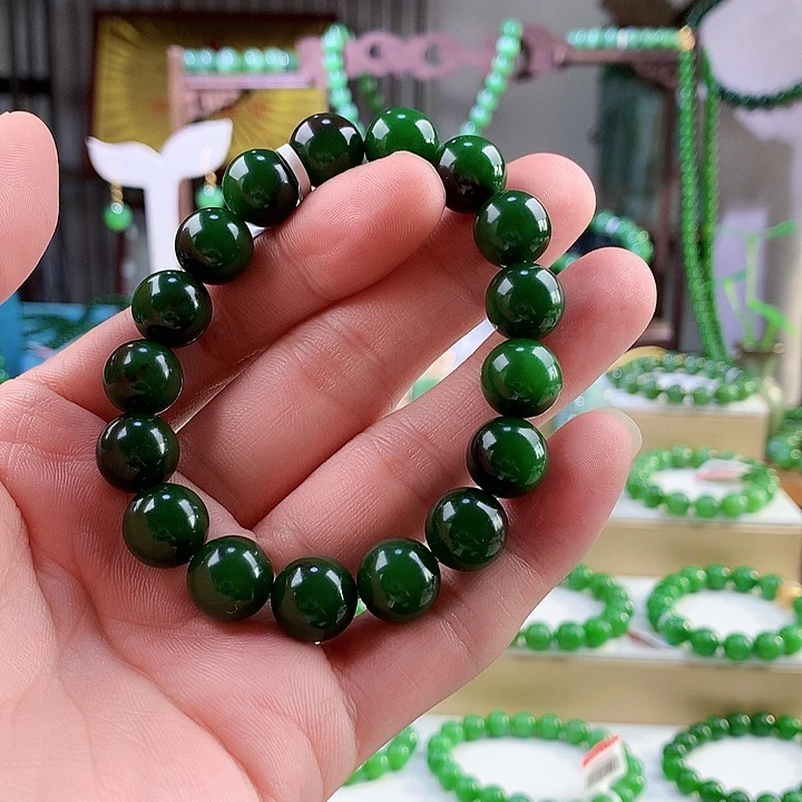 和田玉（碧玉）未镶嵌手链