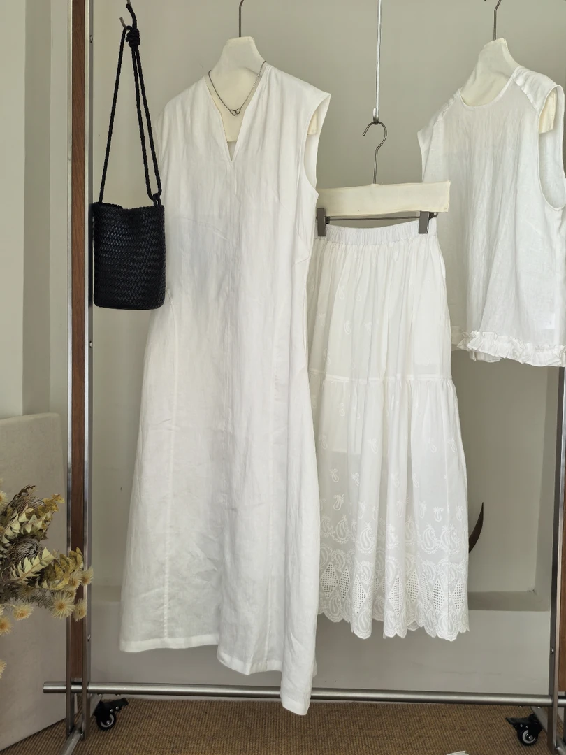 V领设计师风格亚麻小飞袖吊带连衣裙FMV 28300