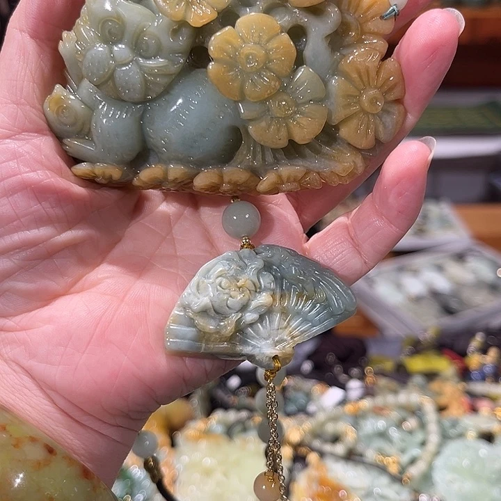 未镶嵌岫玉毛衣链