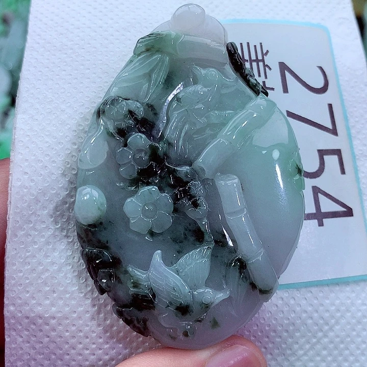 吊坠(不含链)未镶嵌翡翠