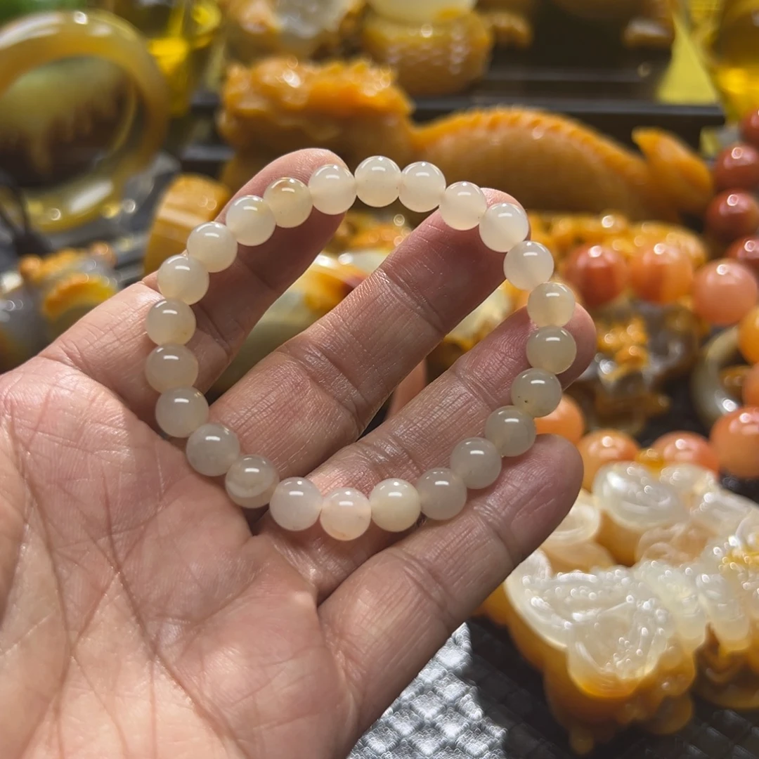 石英质玉未镶嵌颈饰