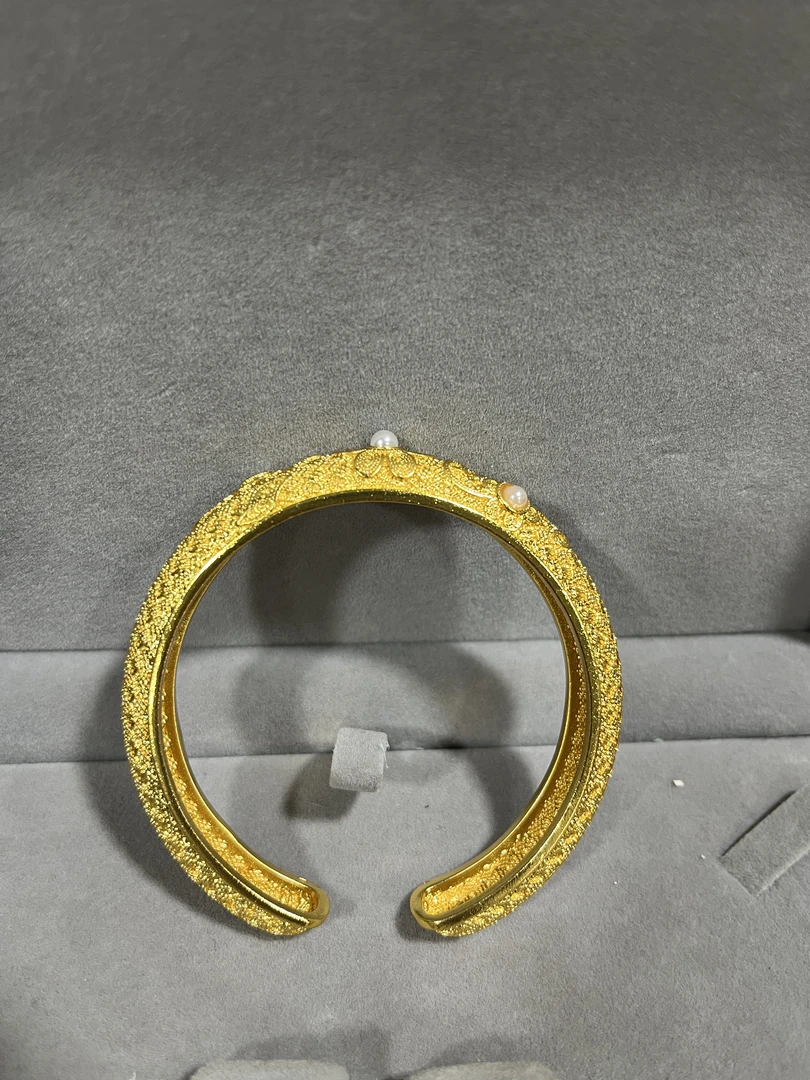 A681丽饰精工手镯