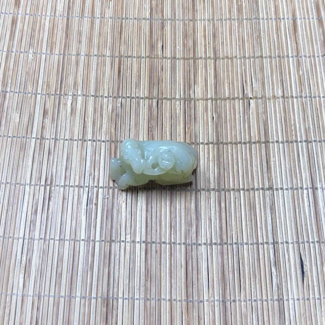 未镶嵌和田玉挂件