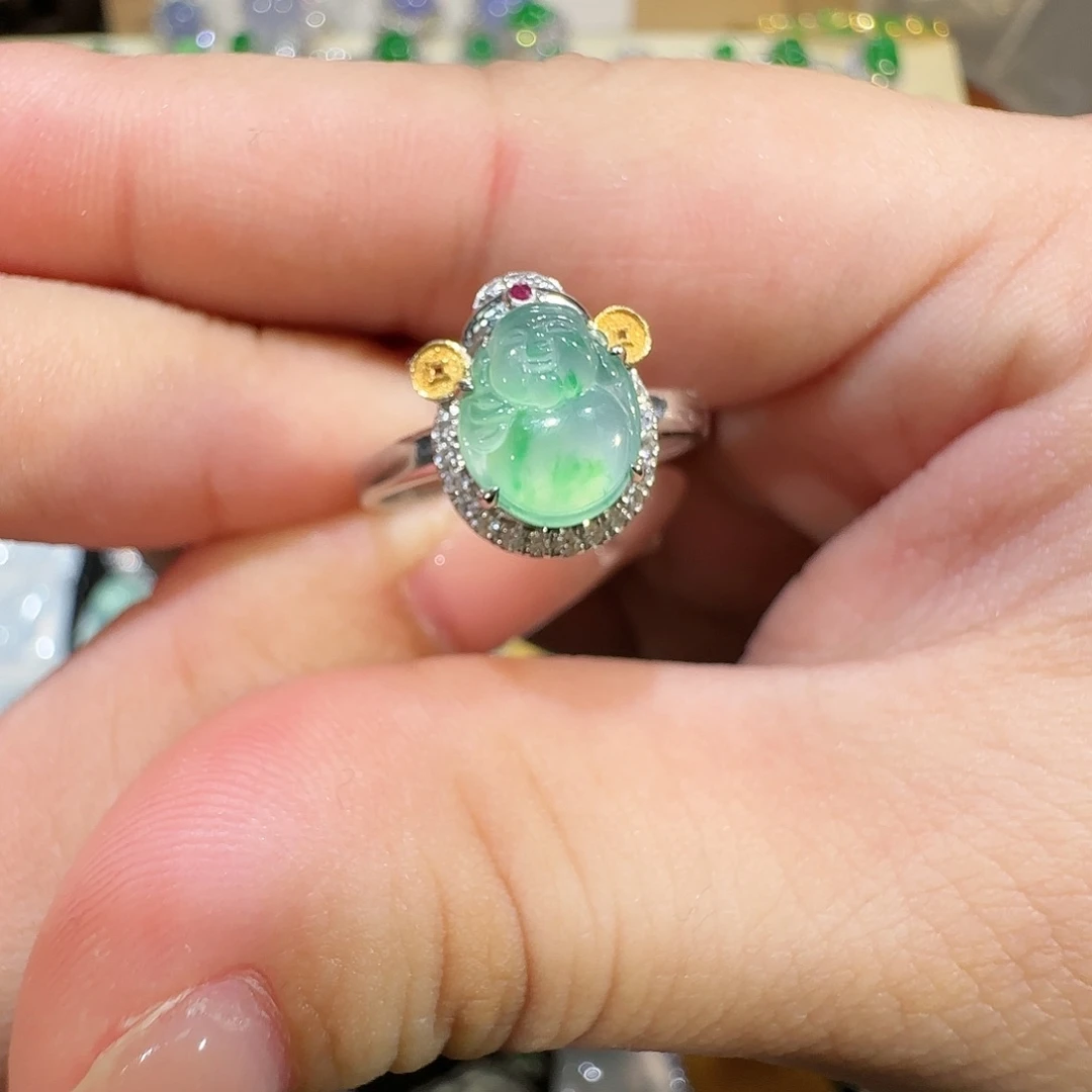 【闪购商品】18K金镶嵌戒指翡翠