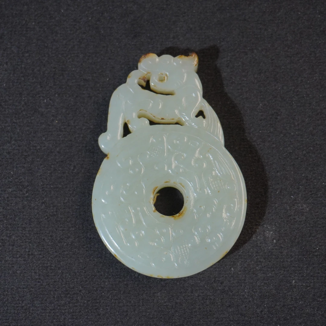 SE486   清 和田玉螭龙出廓玉璧