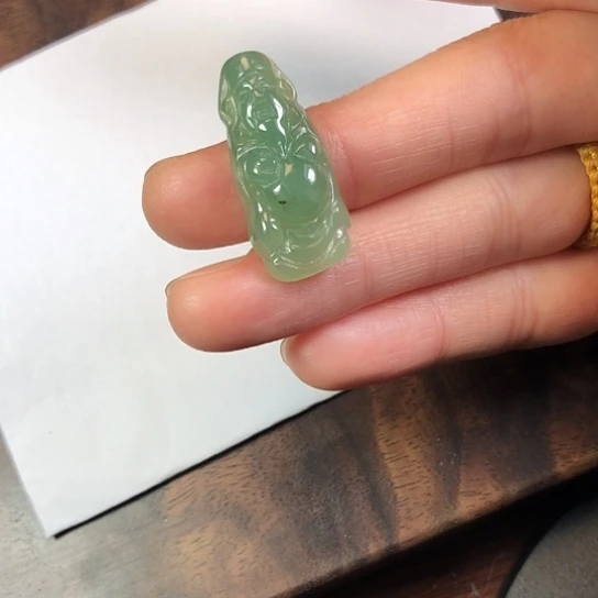 翡翠未镶嵌颈饰缅甸A货，每天下午1点半开播