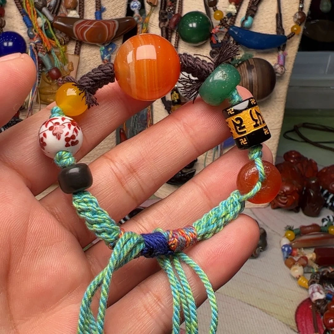 玛瑙/玉髓颈饰未镶嵌