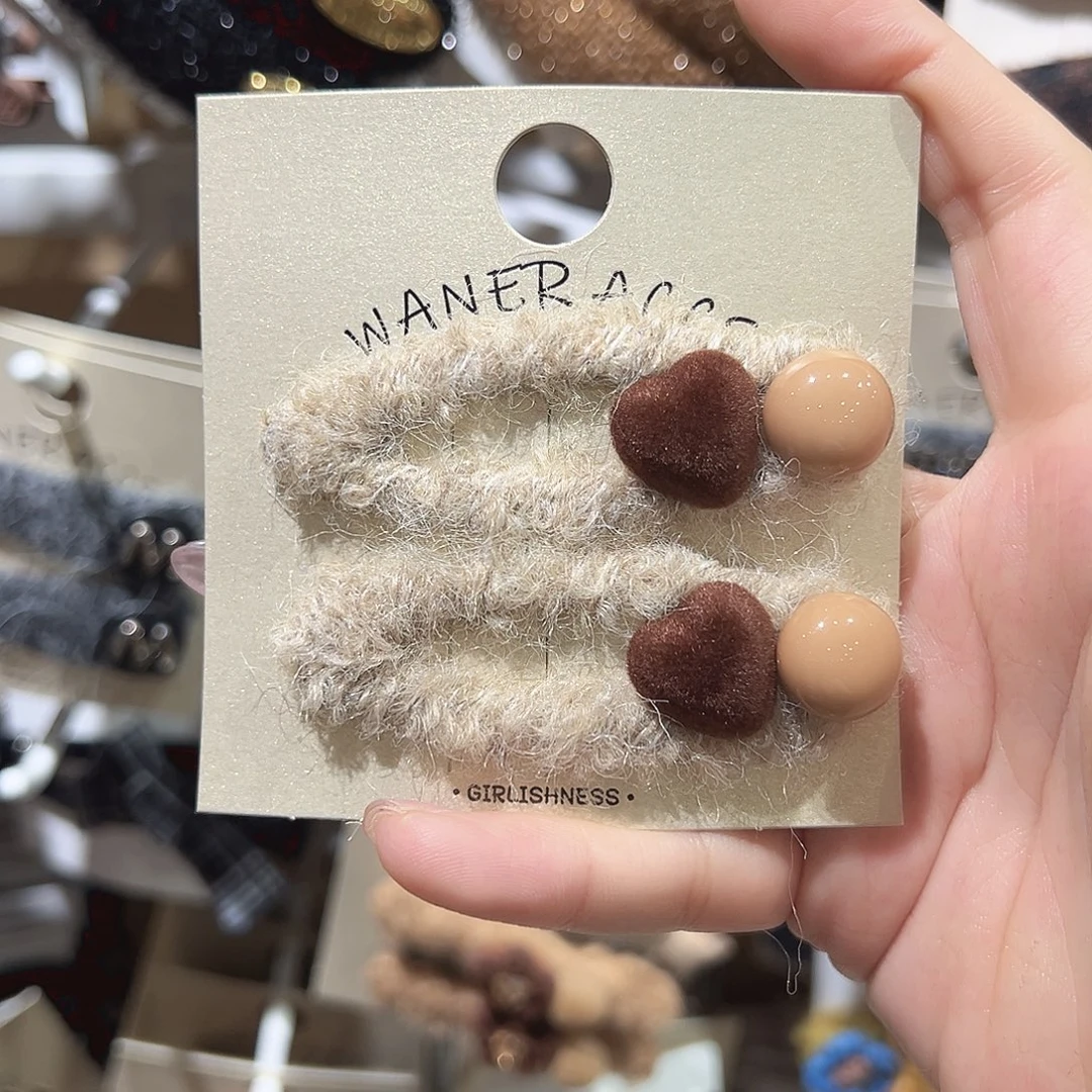 皮质铁合金爱心米色掰掰夹