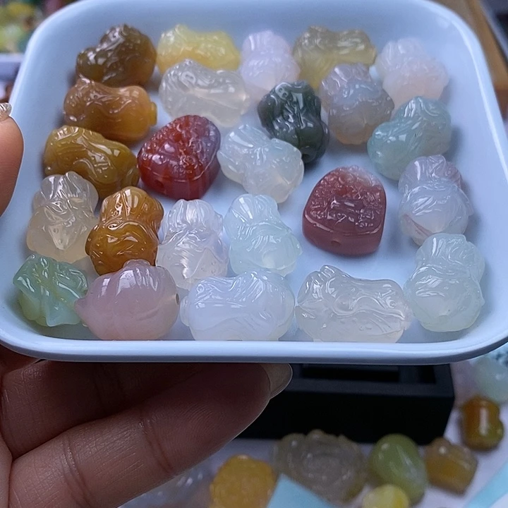 玛瑙/玉髓雕刻件未镶嵌棠*