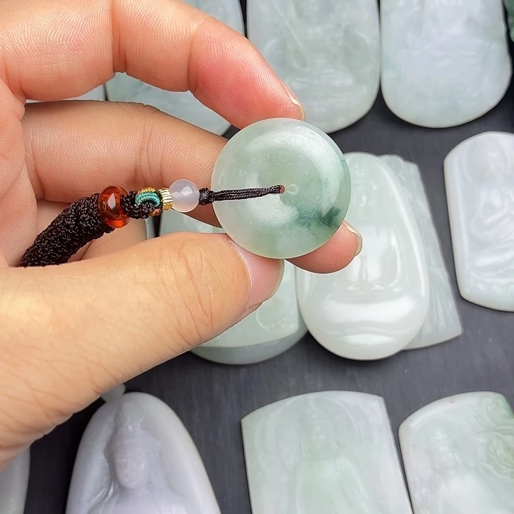 定制翡翠未镶嵌平安扣