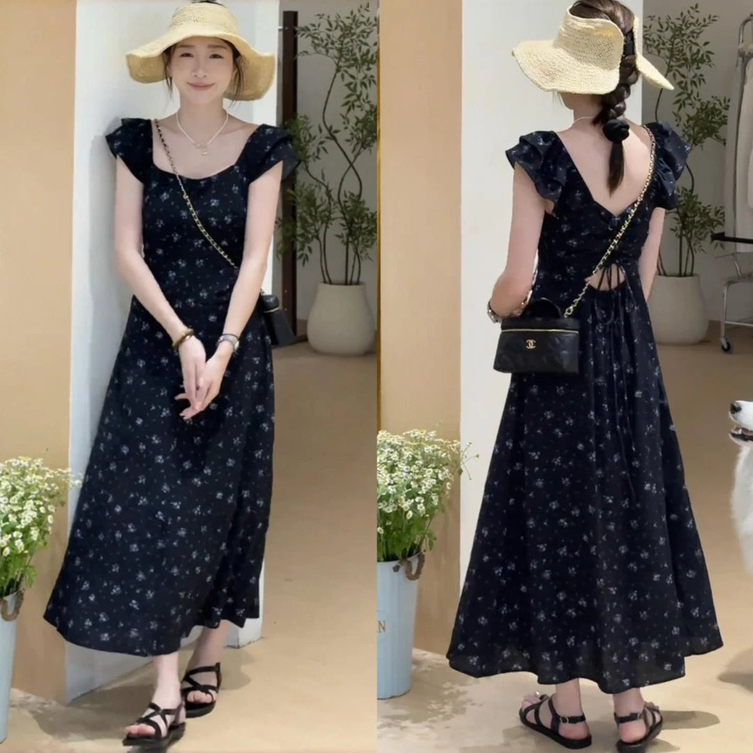 2025夏季法式复古优雅气质小碎花连衣裙女度假风抽绳系带显瘦长裙