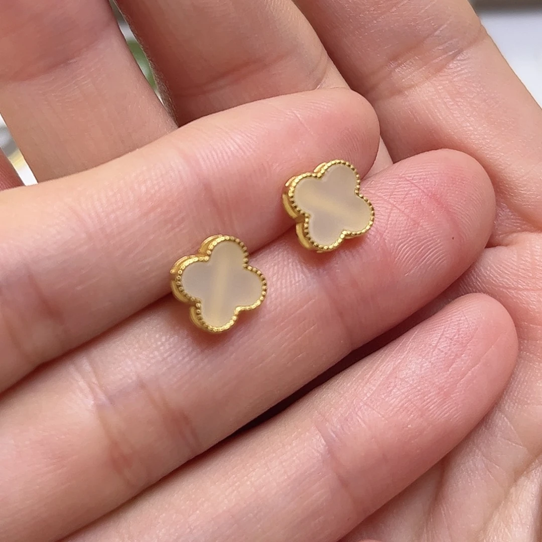 品***香和田玉银S925镶嵌耳饰