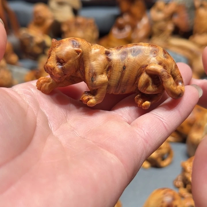柏木（崖柏）点点关注