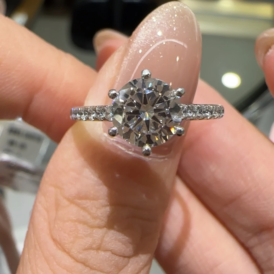 实验室培育钻石铂Pt950镶嵌星光白月光1卡福利漏价