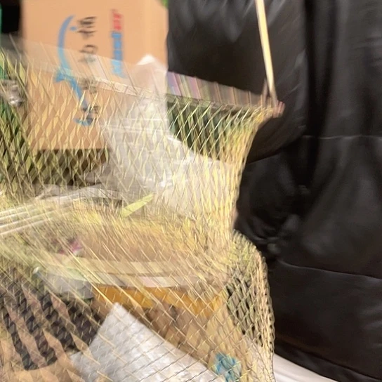 铁丝笼微瑕一个。