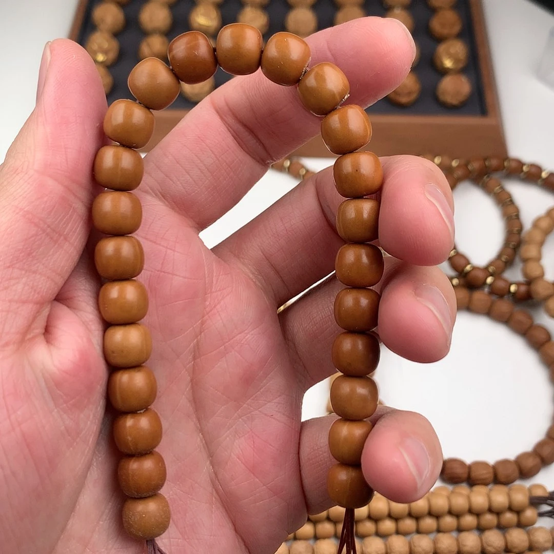 猴头核桃手串瑕疵黑点练手款老邢