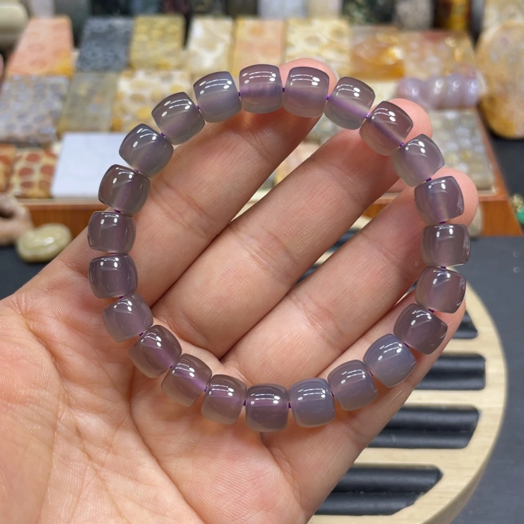 硅化玉未镶嵌颈饰烟紫玛瑙