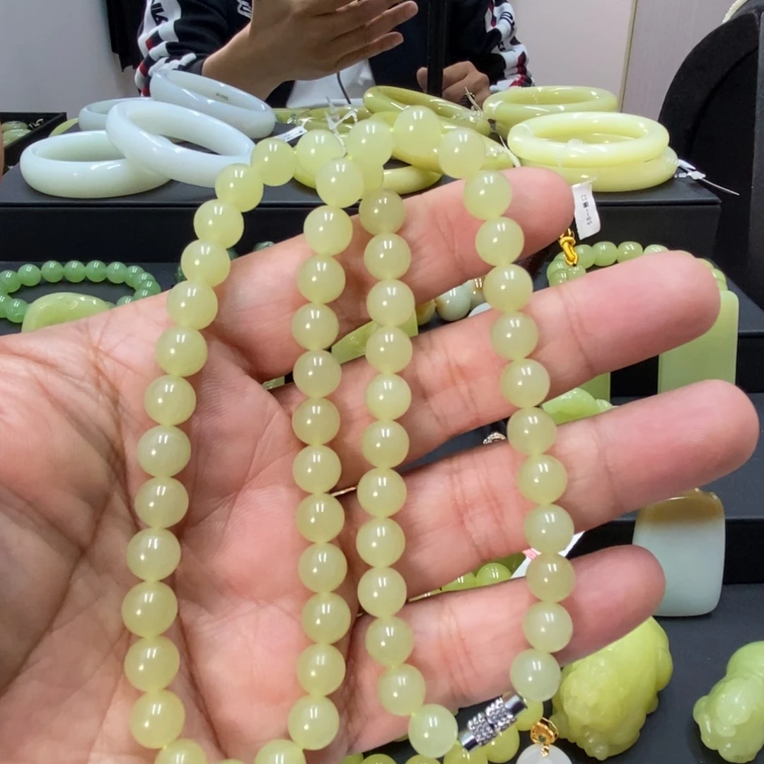 项链未镶嵌和田玉
