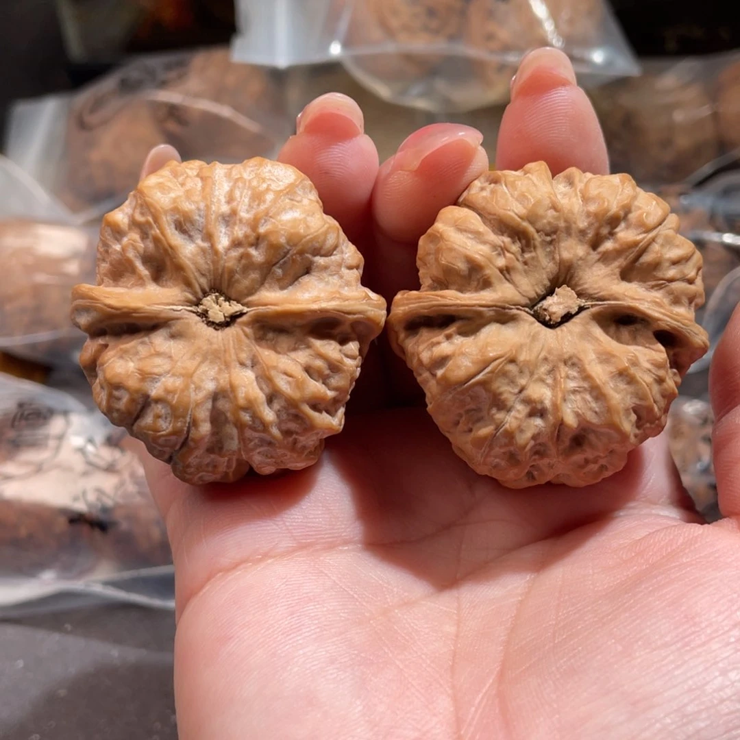 文玩核桃吊坠洋***蛋42蛤蟆头