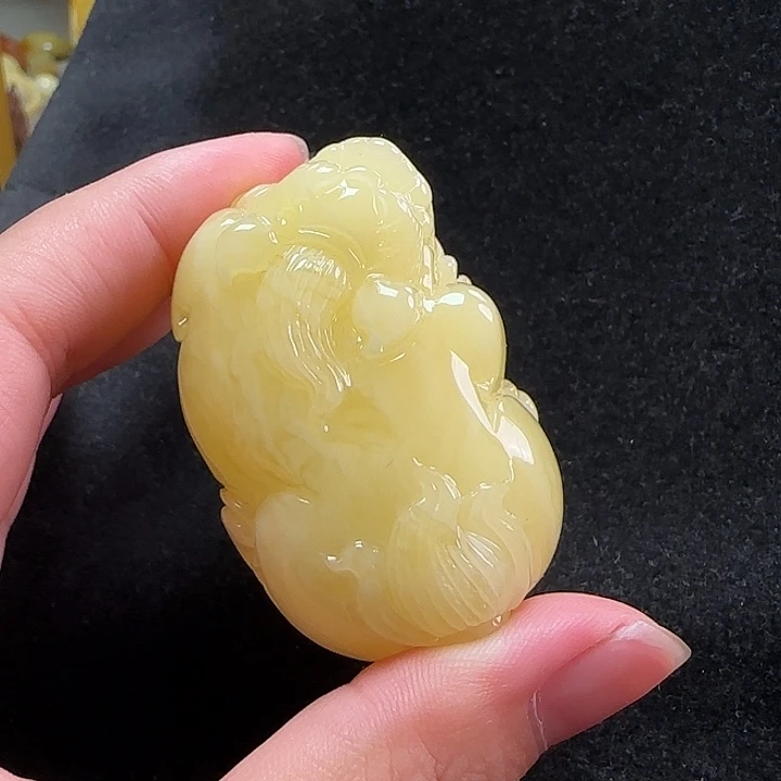 未镶嵌蜜蜡珠宝奇石