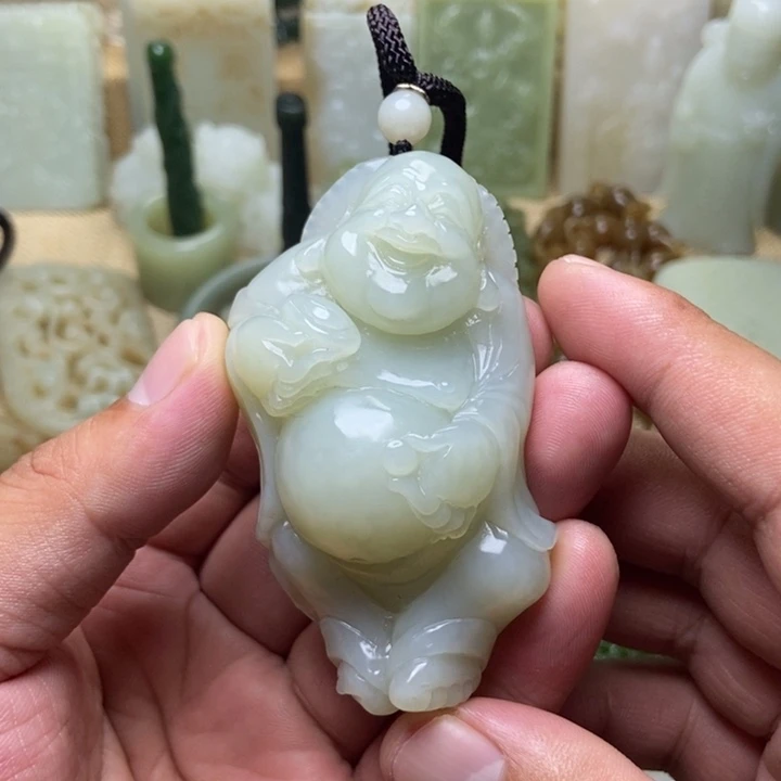 和田玉未镶嵌挂件