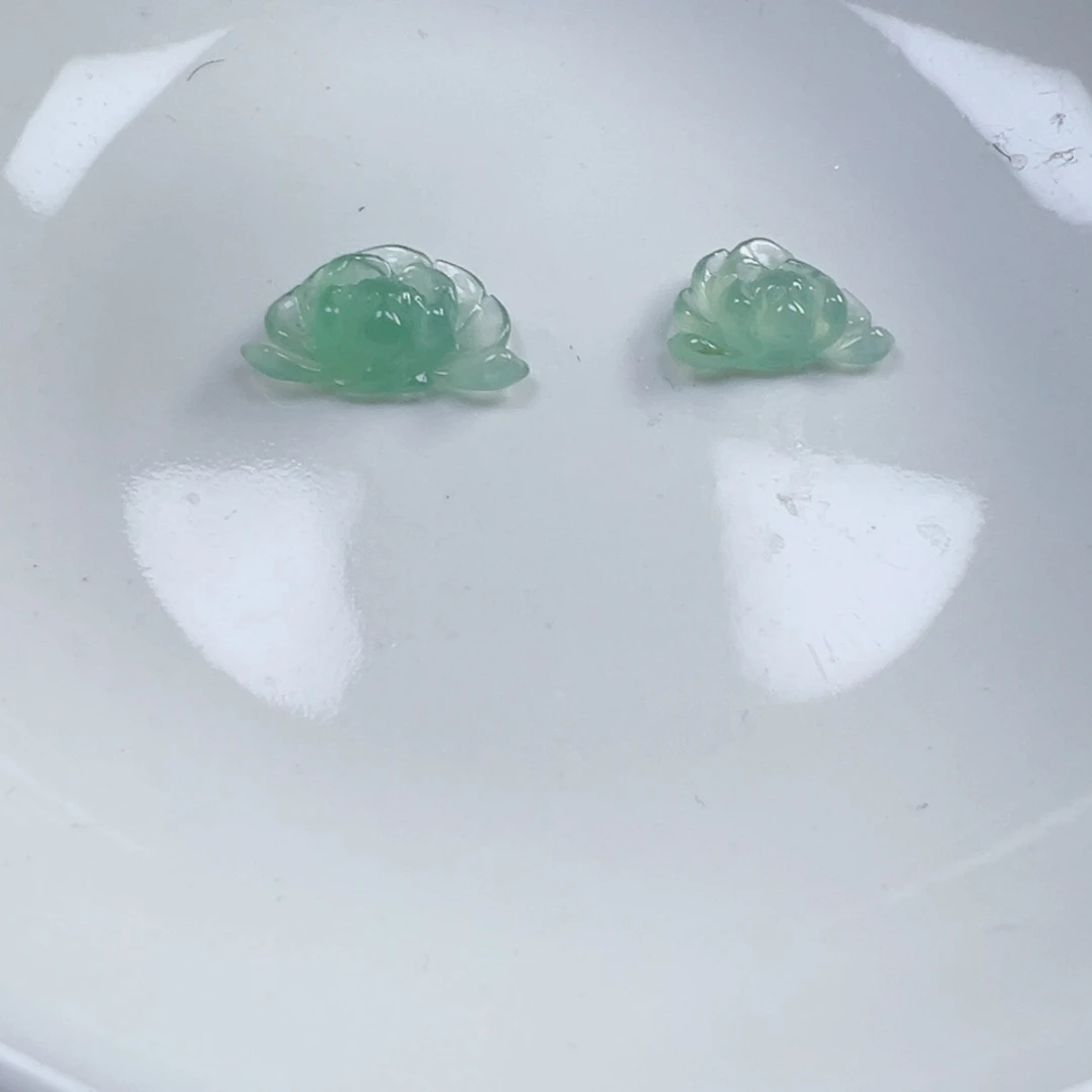 小***糯翡翠散珠莲花两个