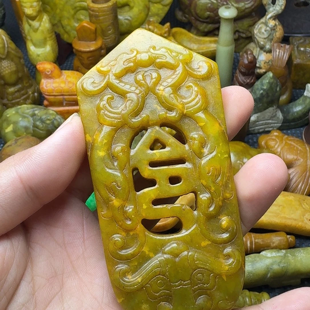 白玉菩提吊坠。。。