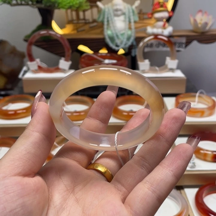 玛瑙/玉髓未镶嵌手镯