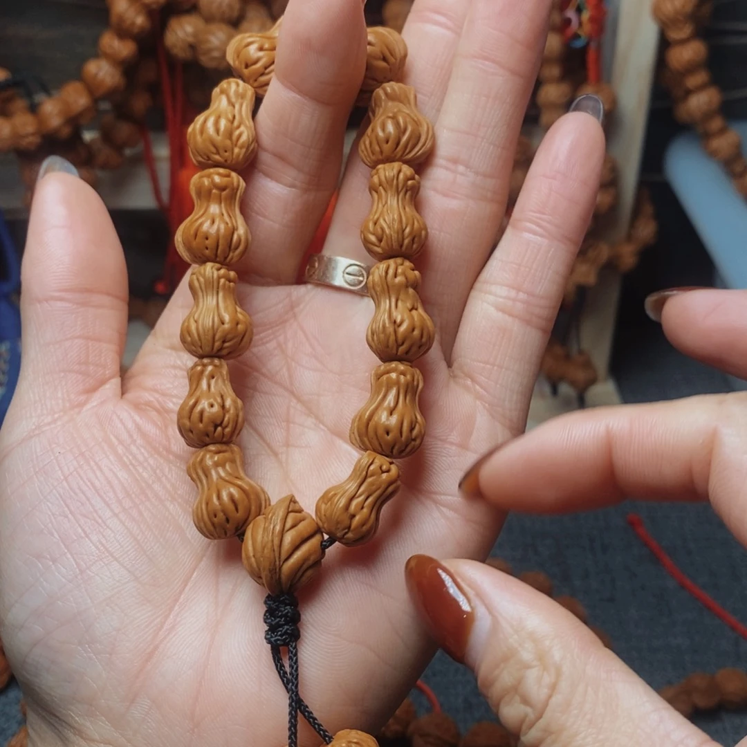 桃核吊坠龙纹桃枭