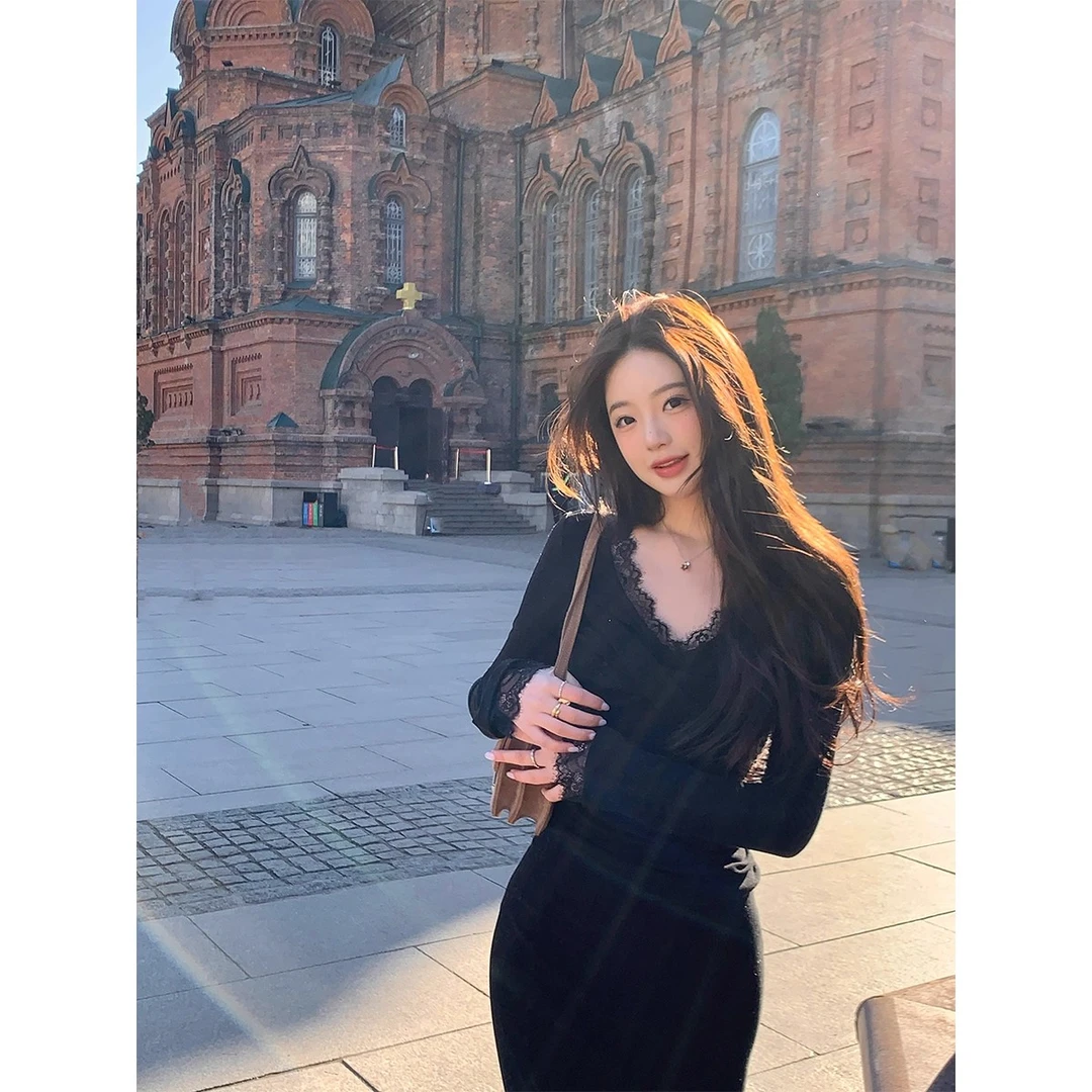 黑色v领蕾丝拼接扭结连衣裙长裙抽褶收腰鱼尾裙子D4125