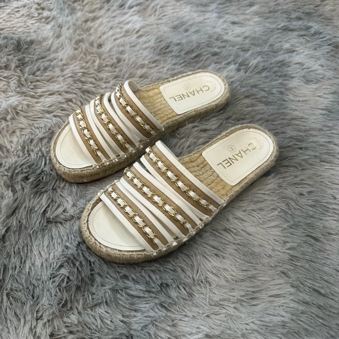 99新 Chanel/香奈儿  白金链条拖鞋 35码 下地一两次