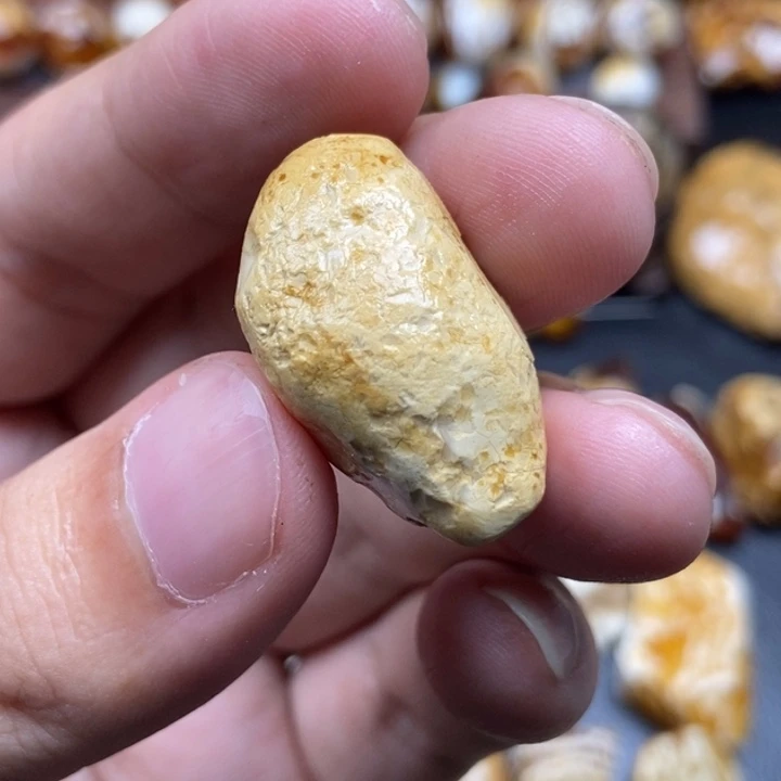 定制琥珀未镶嵌定制琥珀