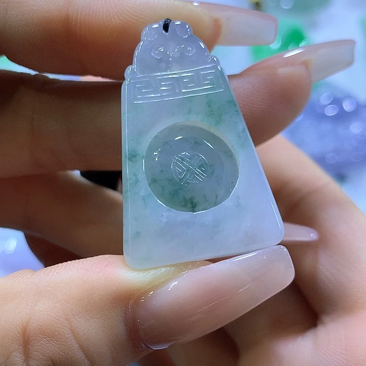 翡翠未镶嵌颈饰天然翡翠A货吊坠