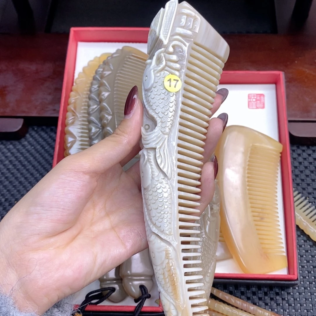 纯手工制作纯牛角梳子?***?