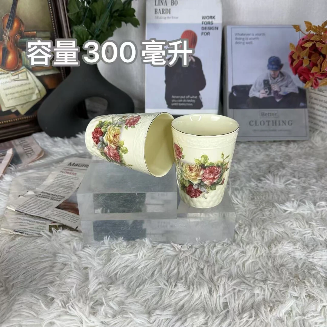 欧式象牙黄陶瓷漱口杯喝水杯刀叉筒