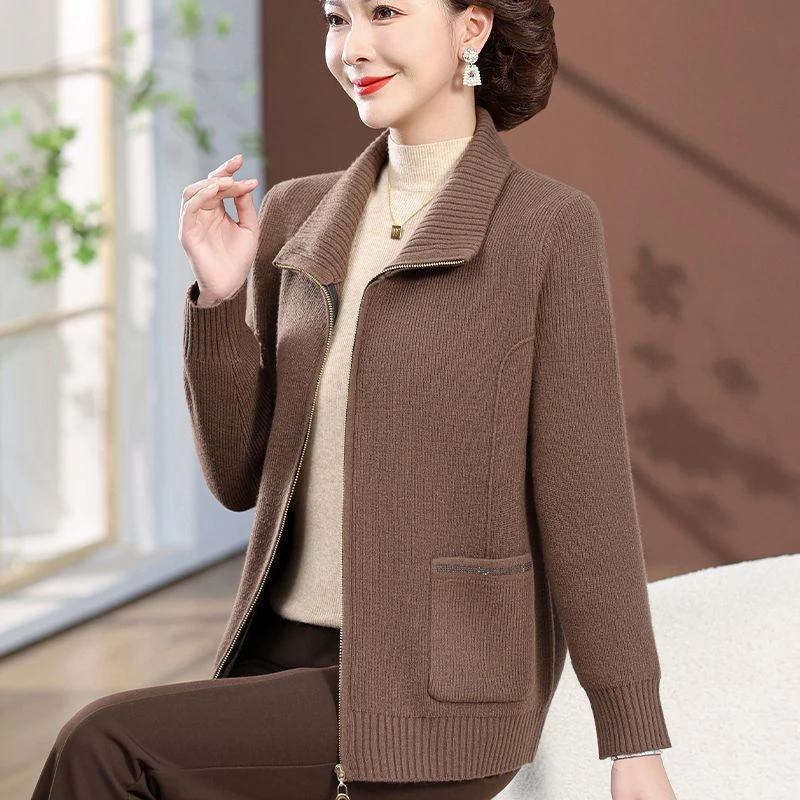 洋气中老年女春秋新款针织毛衣外套宽松妈妈翻领拉链秋冬开衫奶奶
