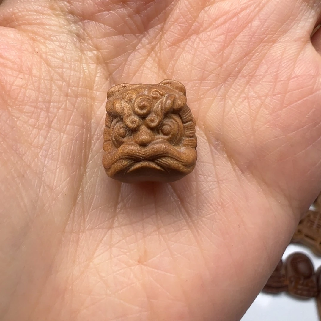 檀香木醒狮老山檀