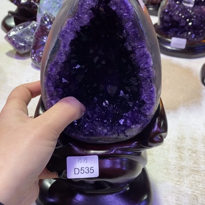 水晶摆件未镶嵌张*革摆件