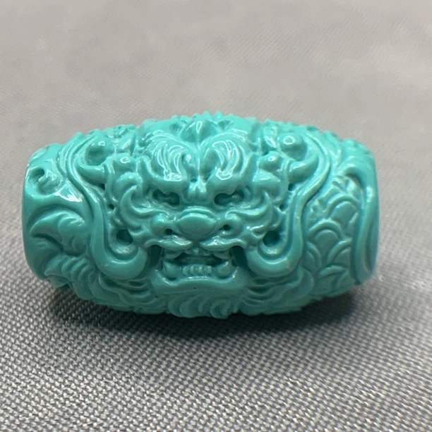 原矿绿松石龙桶珠，尺寸11.2x19.2mm重3.5克