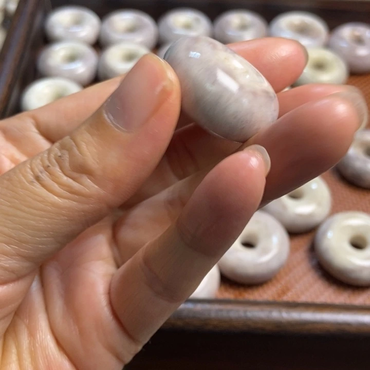 加***吧配饰鹿角雕刻一个出